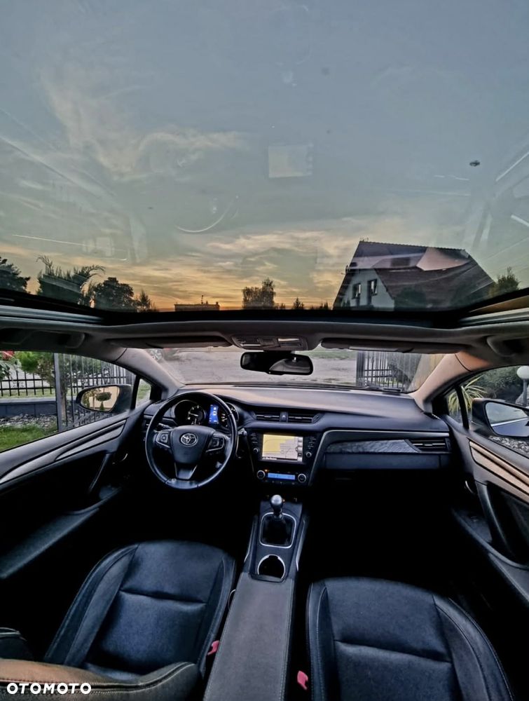 Toyota Avensis 2.0 D-4D Prestige - 5