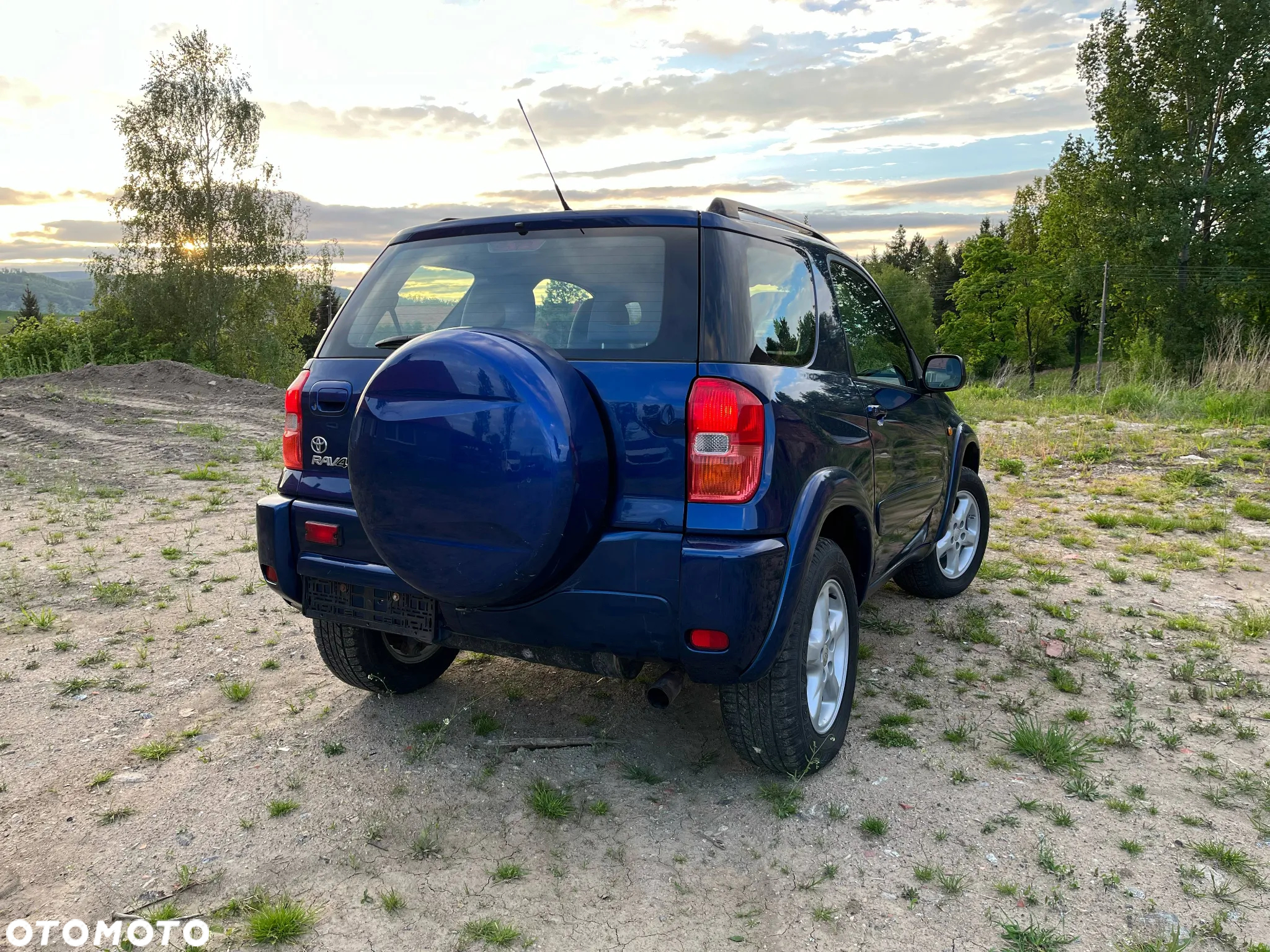 Toyota RAV4 4x4 Edition - 8