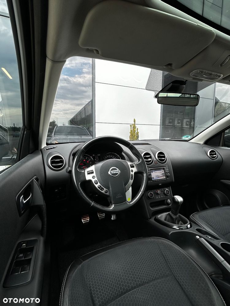 Nissan Qashqai - 10
