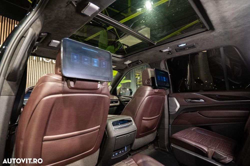 Cadillac Escalade - 5