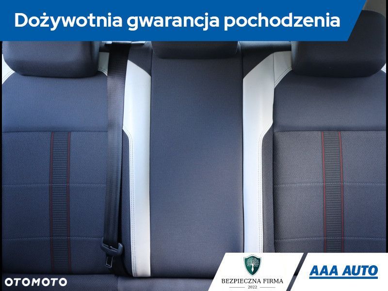 Volkswagen Polo - 11