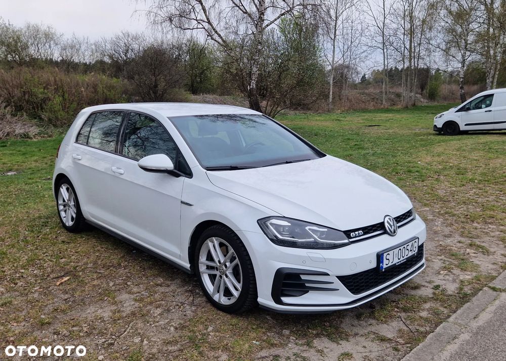 Volkswagen Golf GTD (BlueMotion Technology) DSG - 2