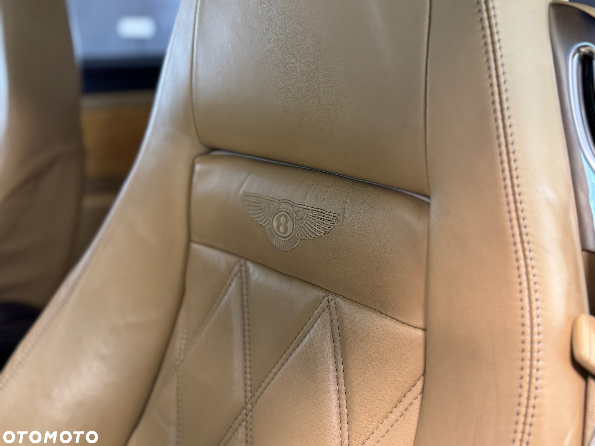 Bentley Continental GT - 20