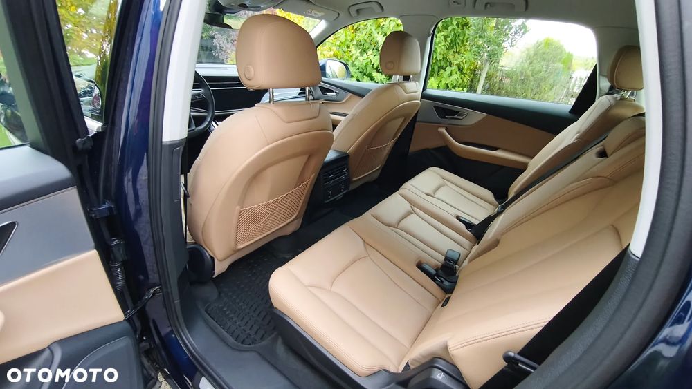 Audi Q7 - 9