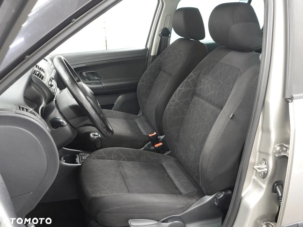 Skoda Fabia 1.2 HTP Ambition - 21
