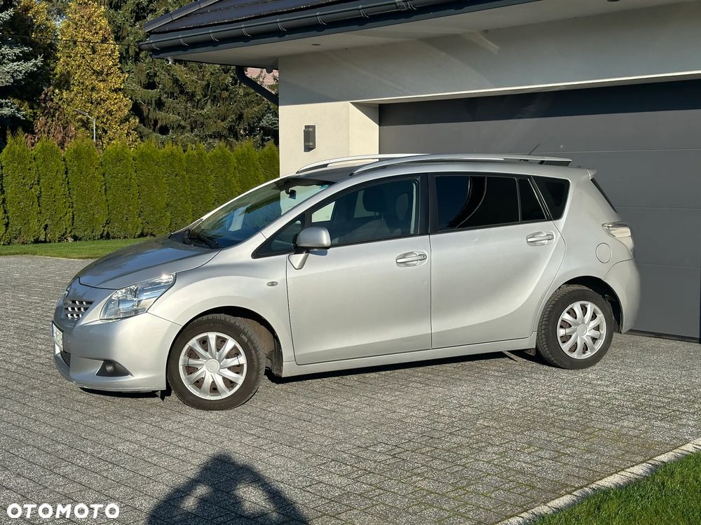 Toyota Verso 2.0 D-4D Luna - 3