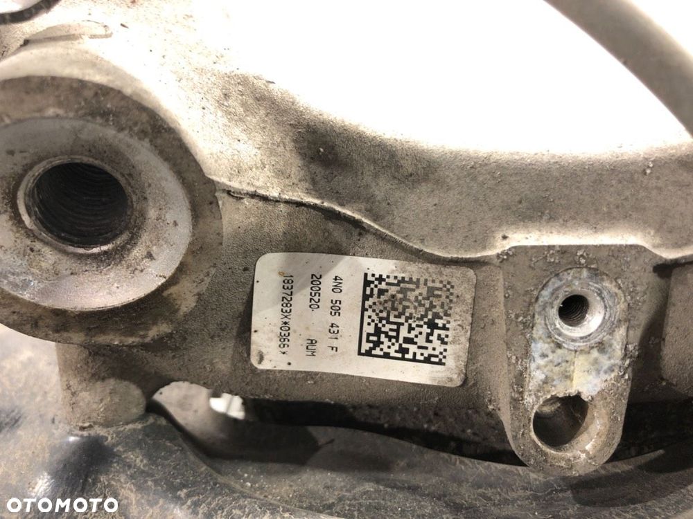 ZWROTNICA PIASTA LEWY TYŁ  AUDI A8 D5 (4N2, 4N8) 2017 - 2022 60 TFSI Mild Hybrid quattro 338 kW - 5