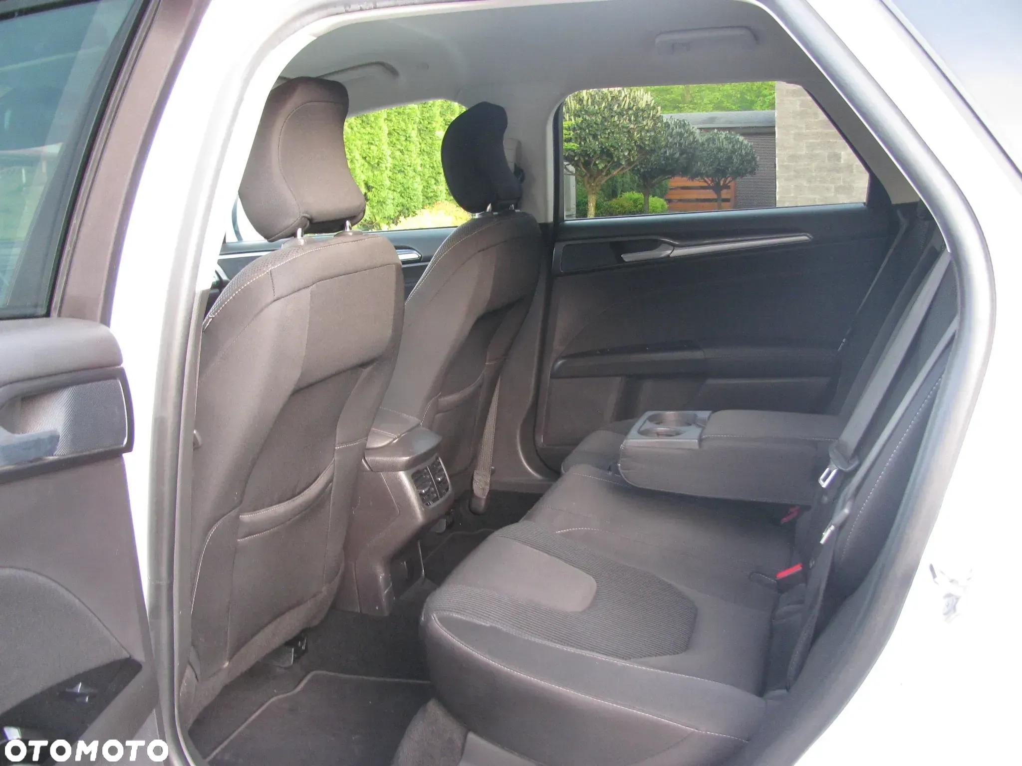 Ford Mondeo - 27