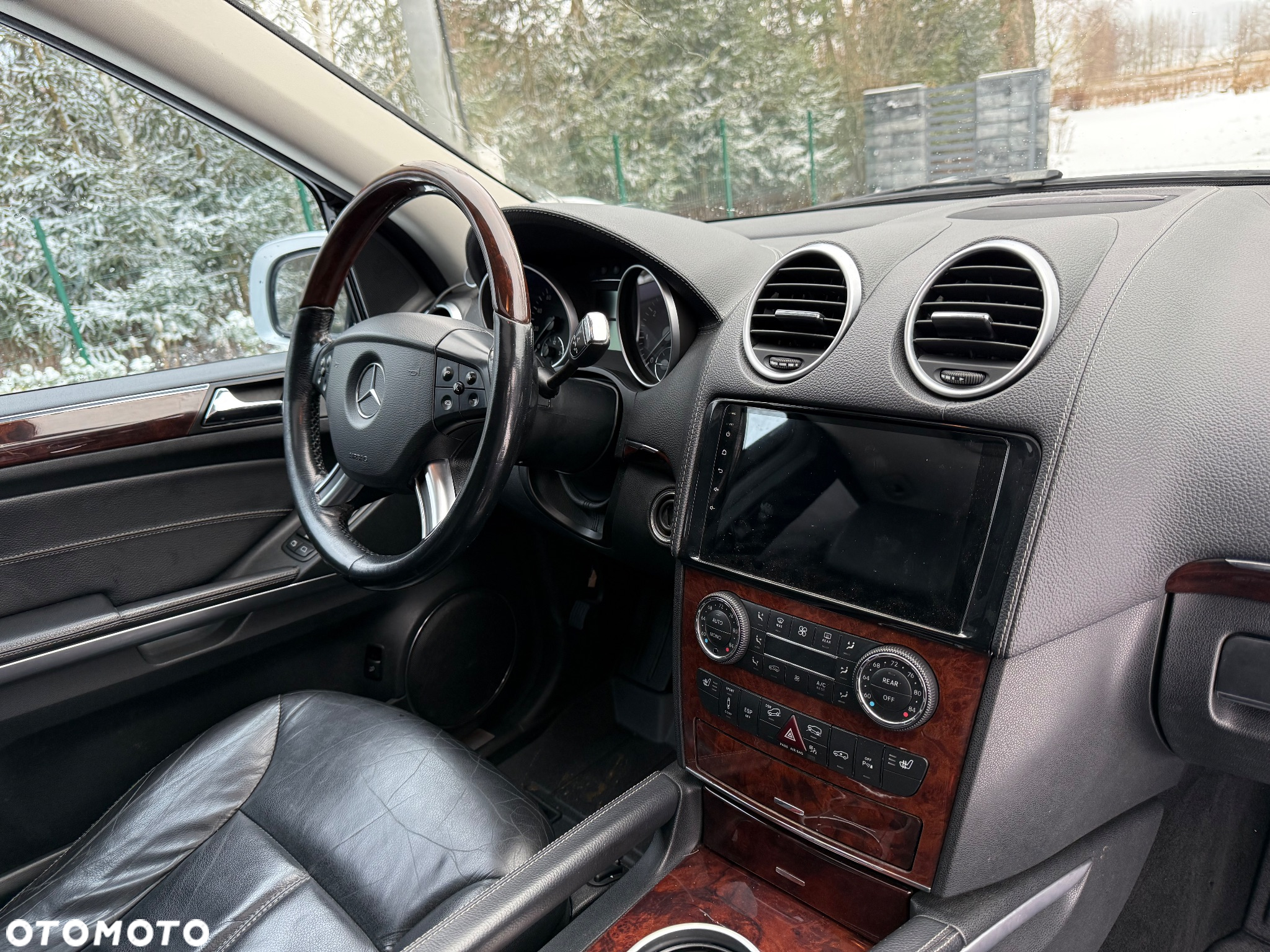 Mercedes-Benz GL 500 4Matic 7G-TRONIC Grand Edition - 29