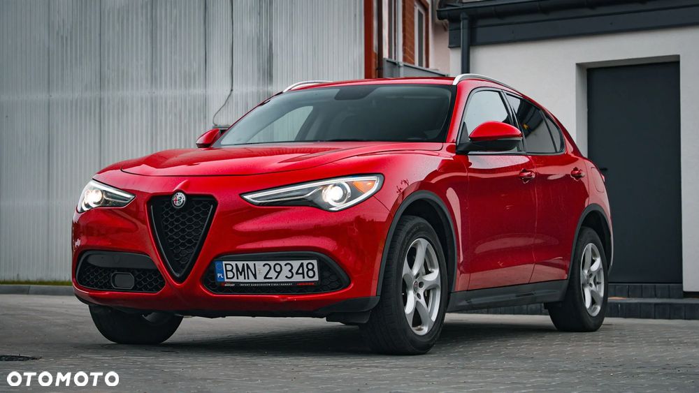 Alfa Romeo Stelvio - 2