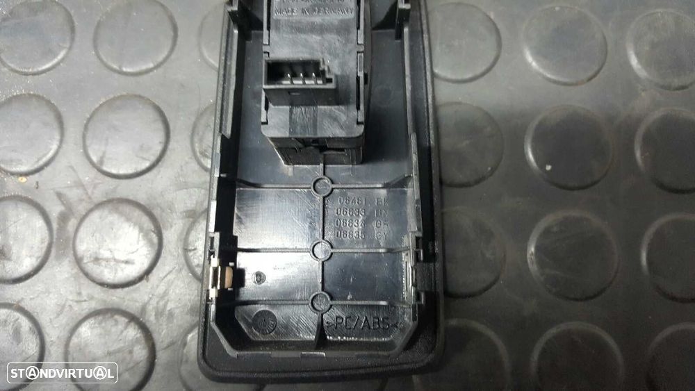 COMANDO DO ELEVADOR FRENTE DIREITO BMW SERIE 1 BERLINA (E81/E87) 120D - 3