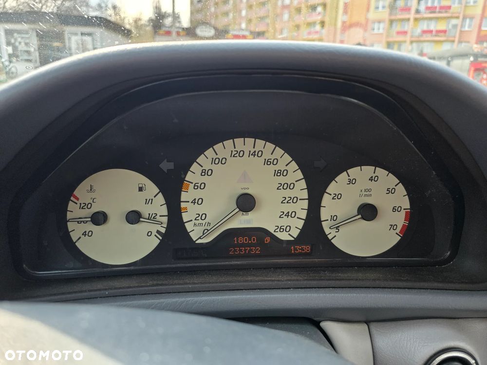 Mercedes-Benz CLK 320 - 15