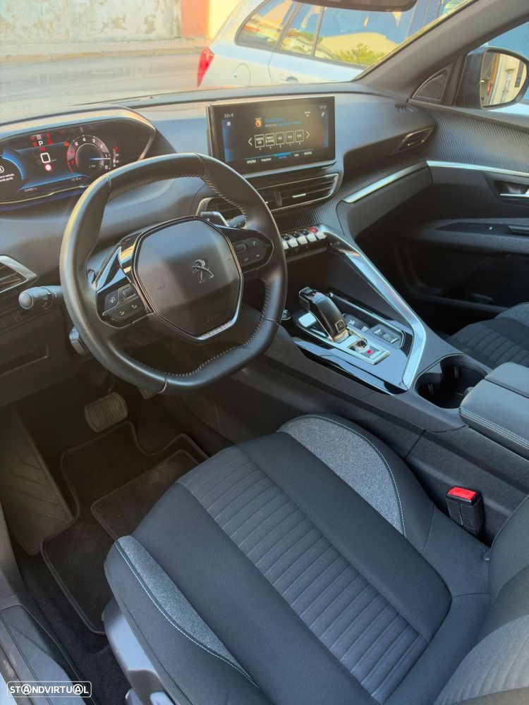 Peugeot 5008 - 8