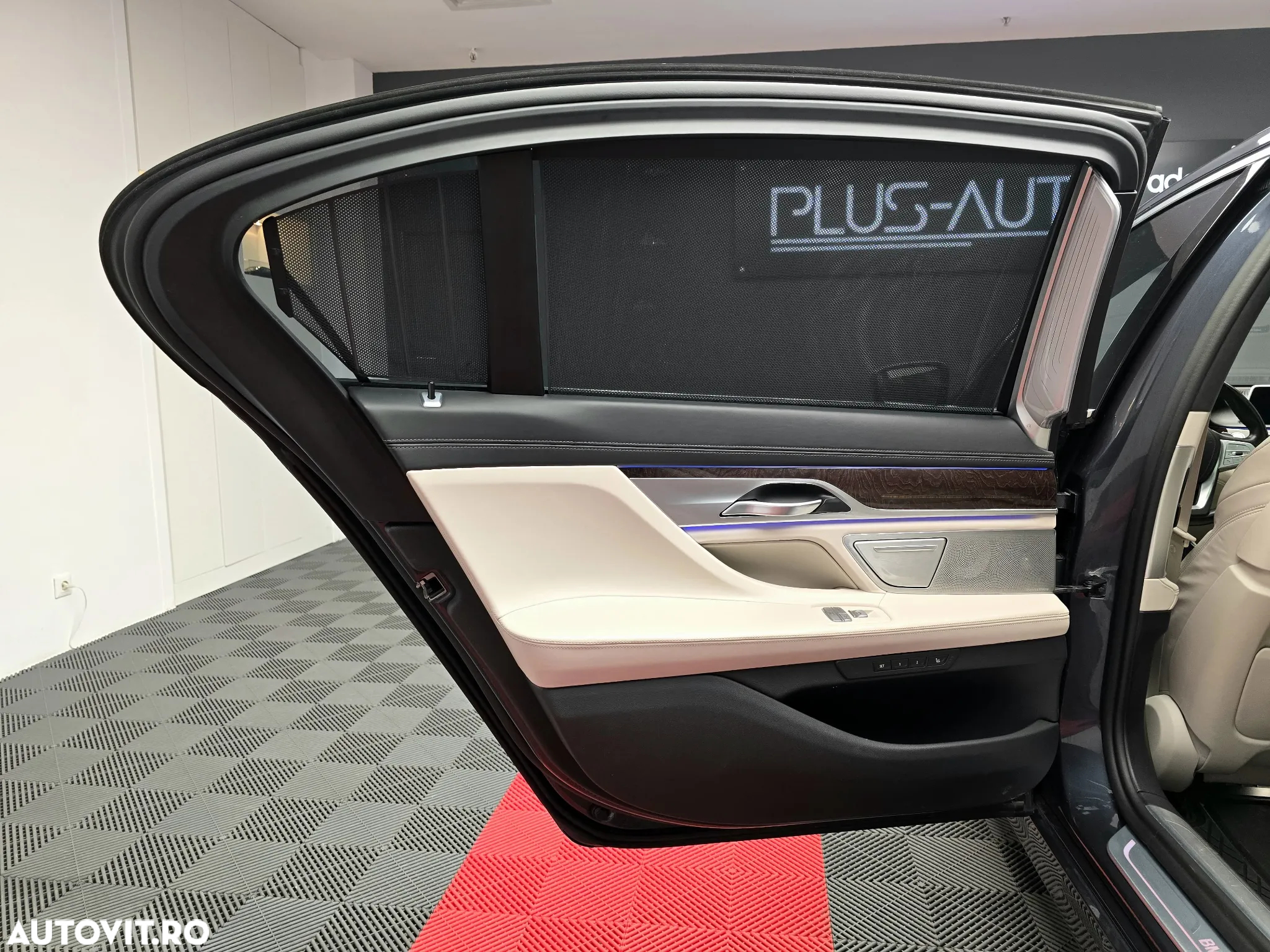 BMW Seria 7 750Ld xDrive - 30