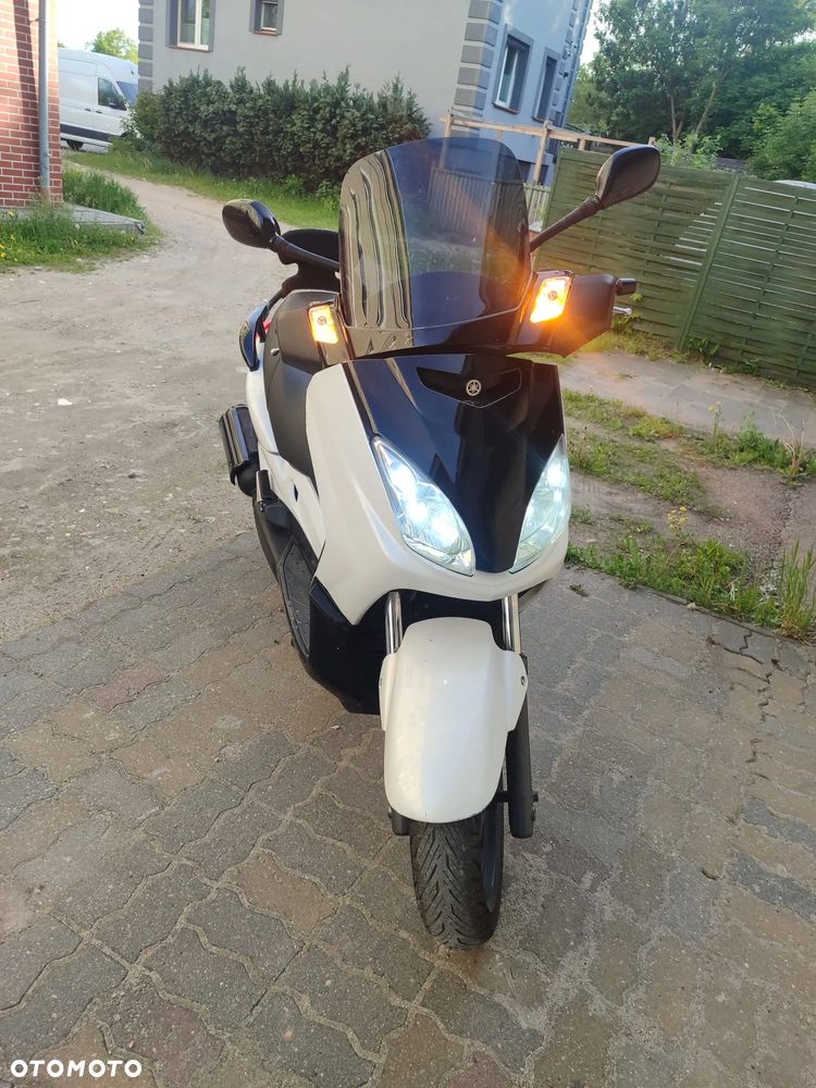 Yamaha X-max - 3