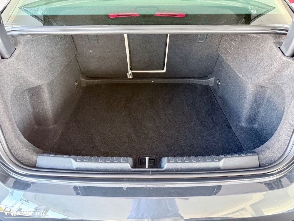 Audi A3 Limousine 30 TFSI Advanced - 20