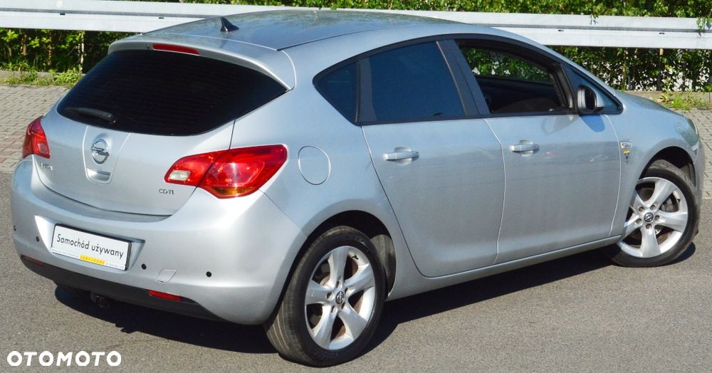 Opel Astra 1.7 CDTI - 12