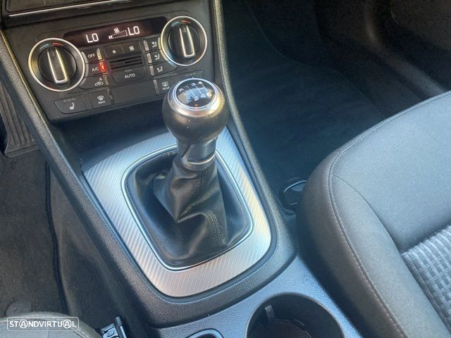 Audi Q3 2.0 TDI Design - 25