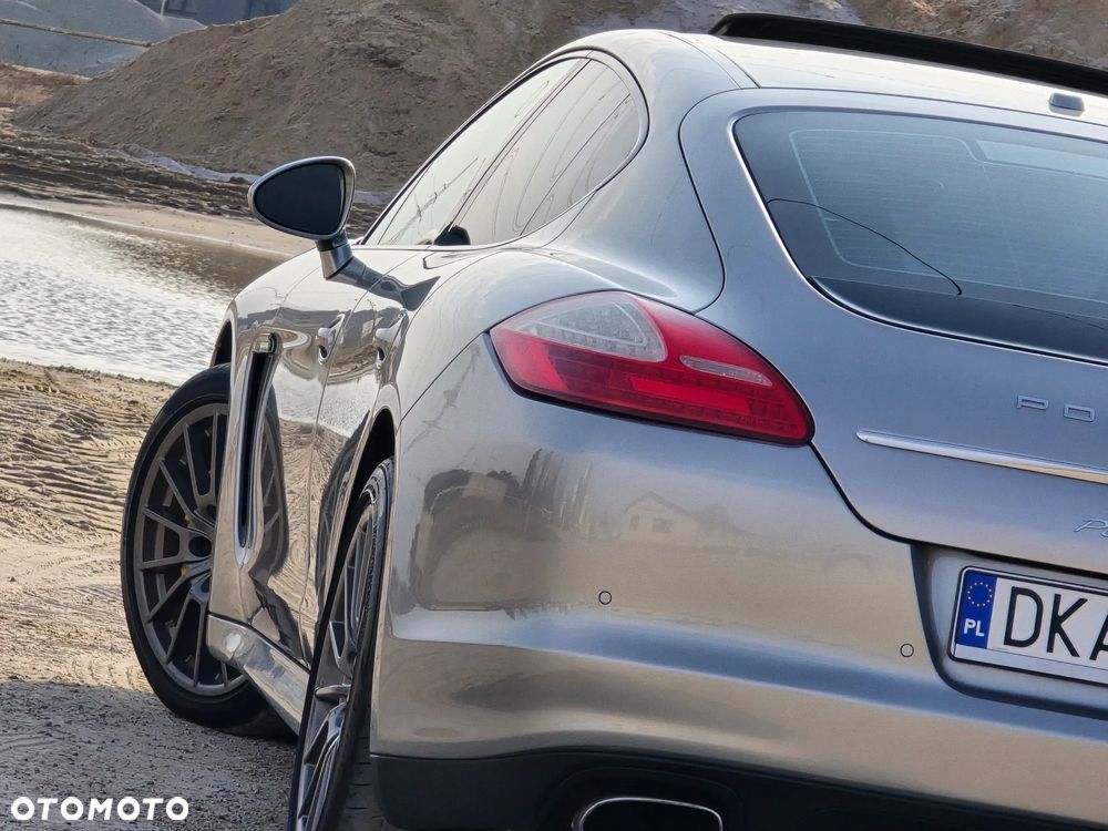 Porsche Panamera 4 PDK Edition - 29