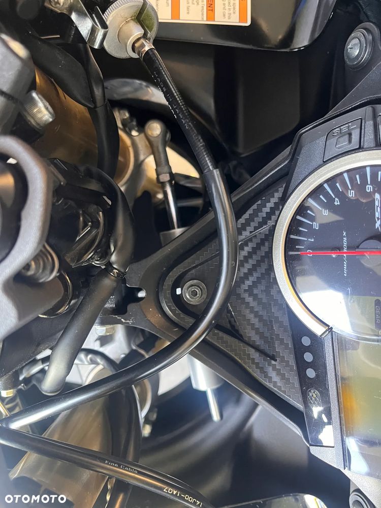 Suzuki GSX-R - 4