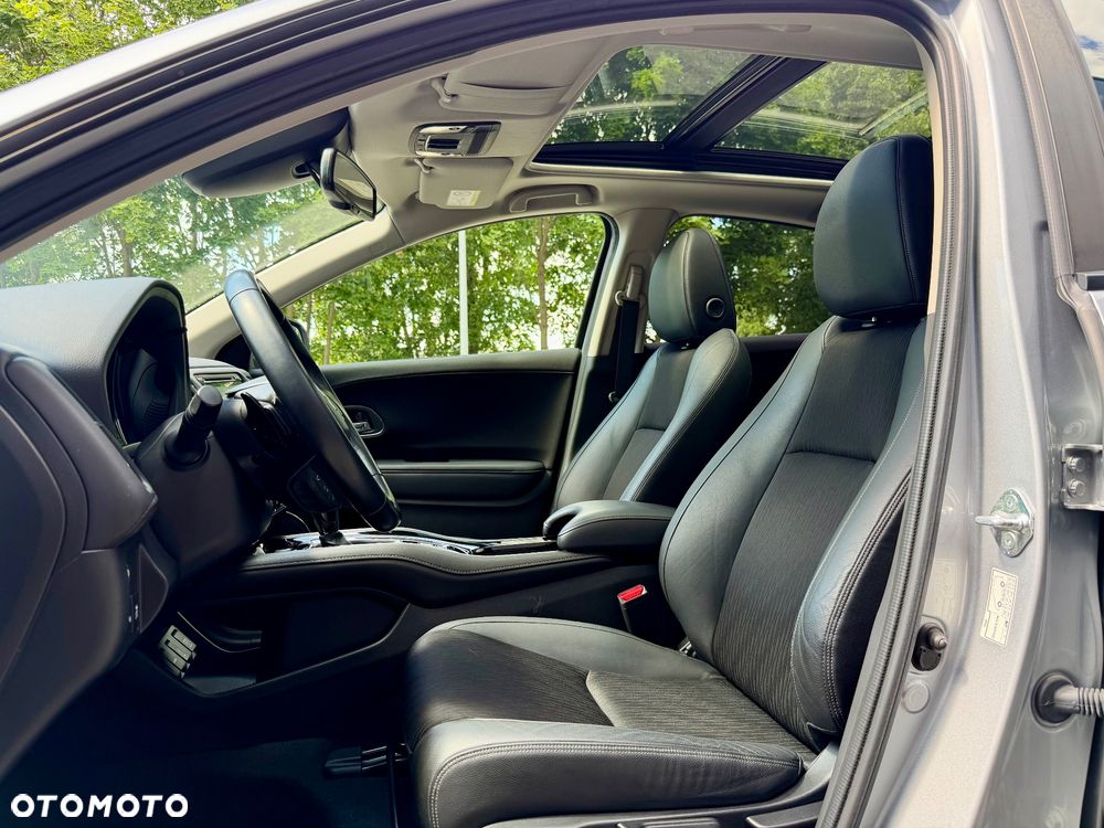 Honda HR-V 1.5 i-VTEC CVT Executive - 23
