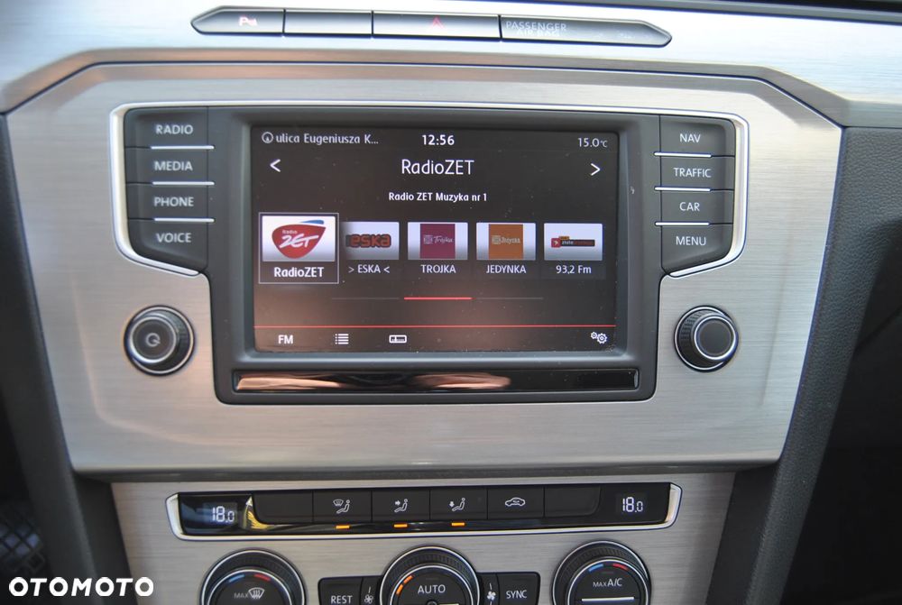 Volkswagen Passat 1.6 TDI BMT Comfortline - 22