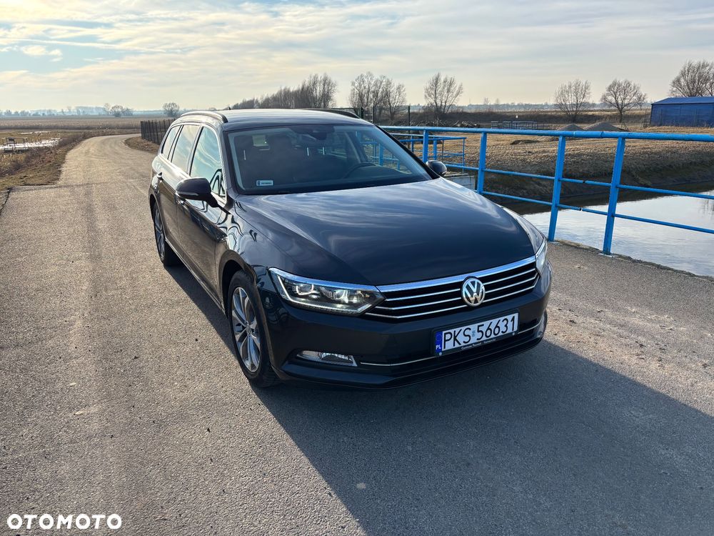 Volkswagen Passat - 2