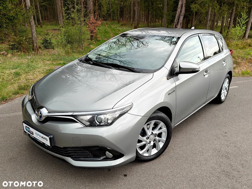 Toyota Auris - 1