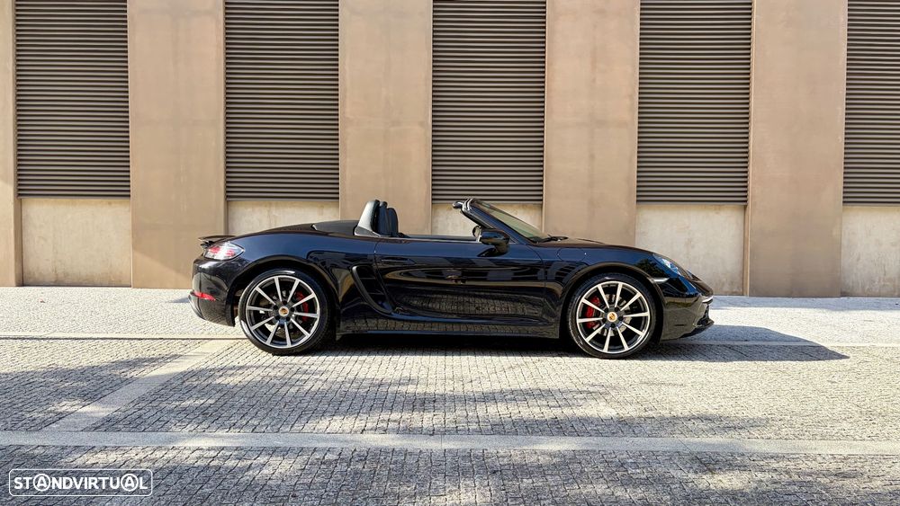 Porsche 718 - 11