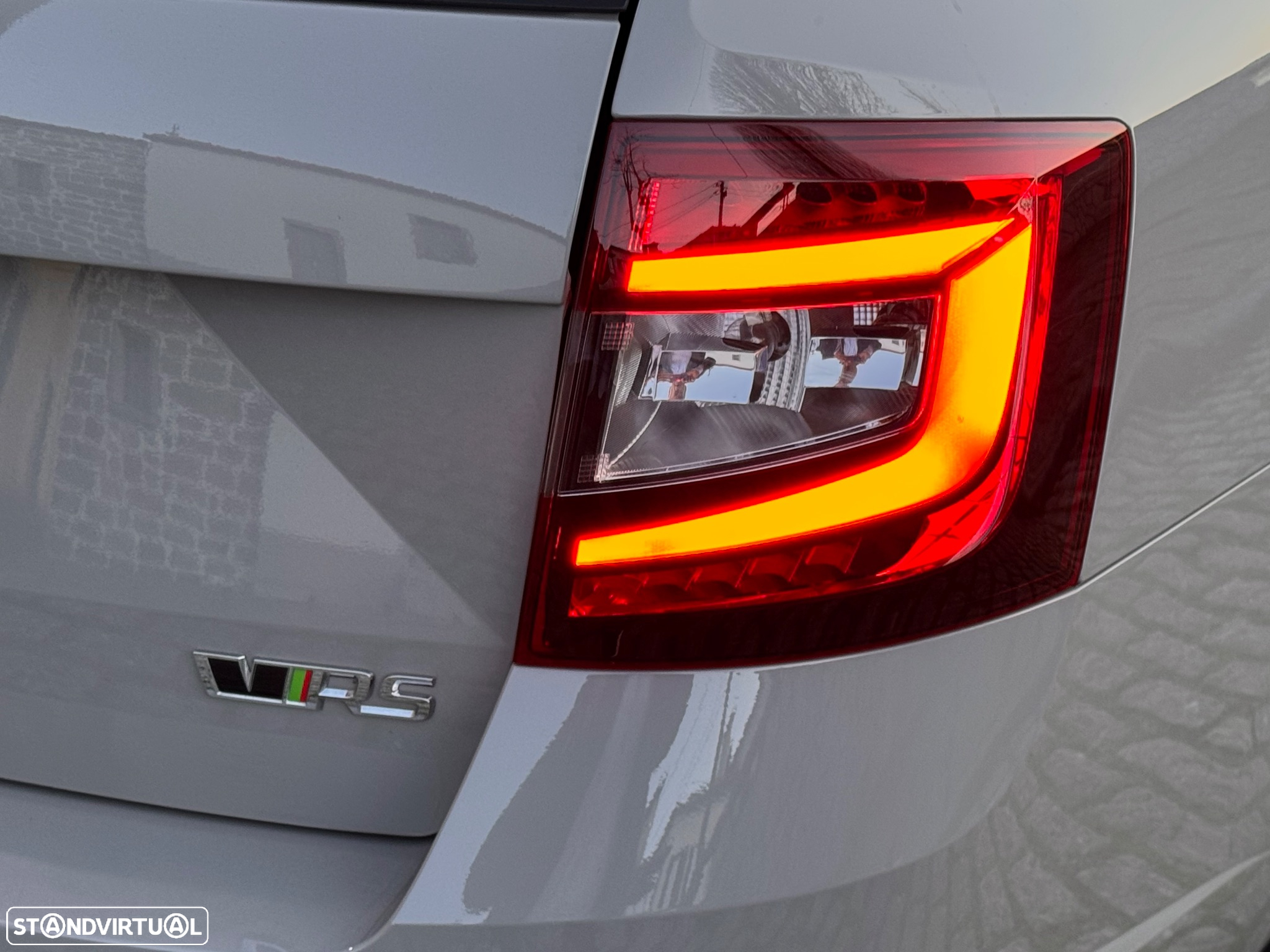 Skoda Octavia Break 2.0 TDI DSG 4x4 RS First Edition - 16