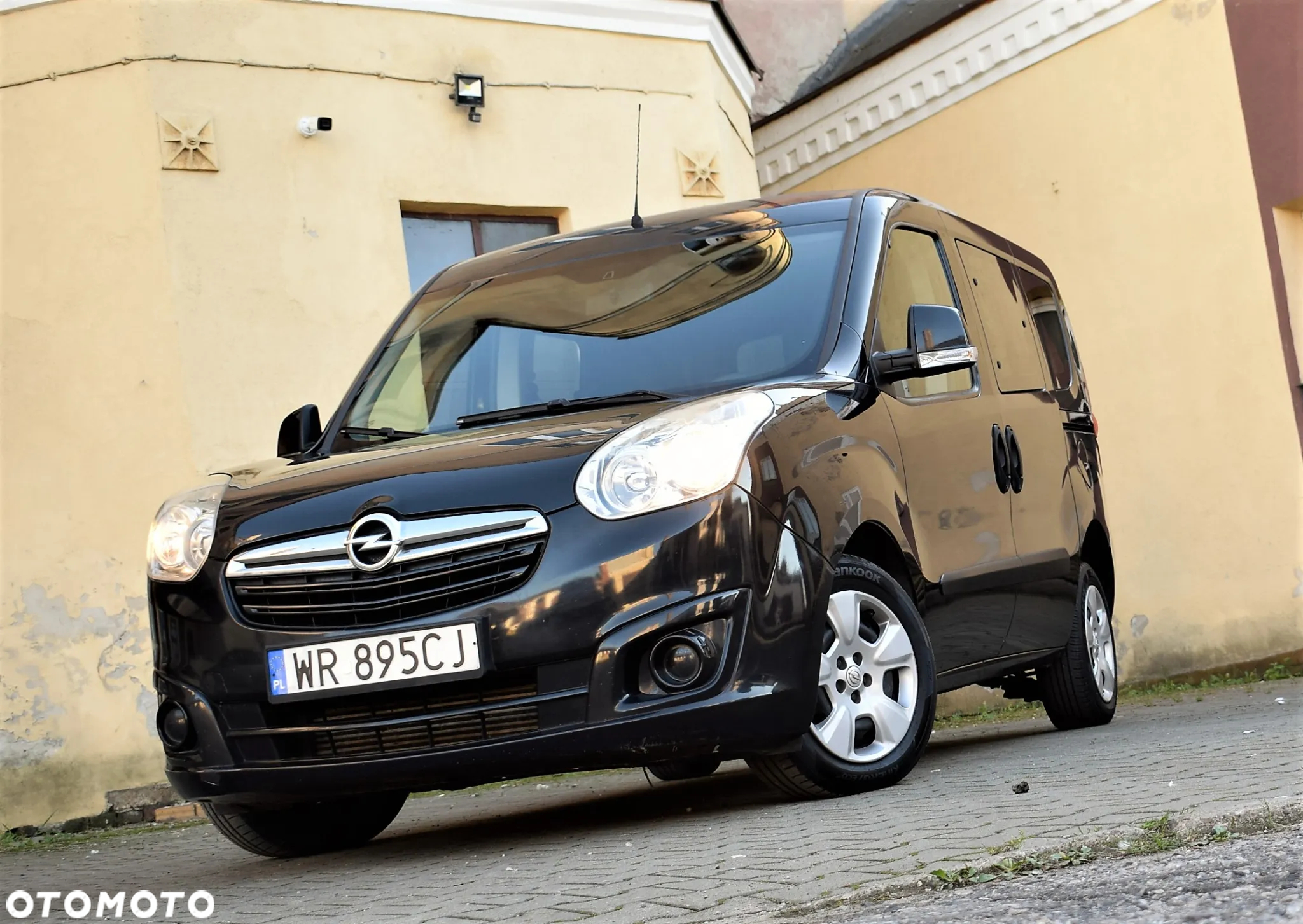 Opel Combo Tour 1.6 CDTI Cosmo - 3