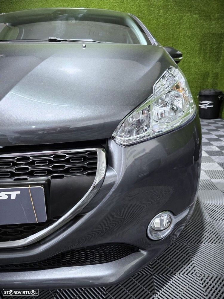 Peugeot 208 1.2 PureTech Active - 8