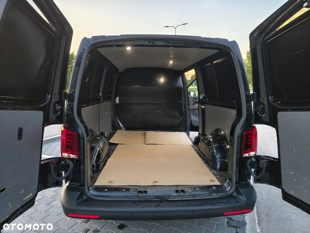 Volkswagen Transporter - 19