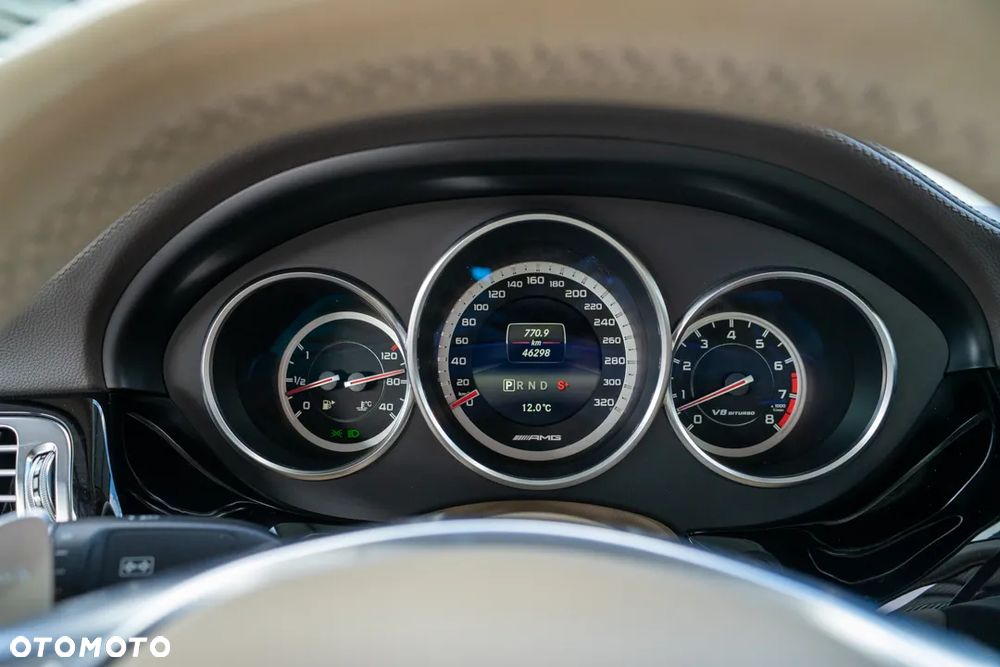 Mercedes-Benz CLS 63 AMG AMG SPEEDSHIFT MCT - 37