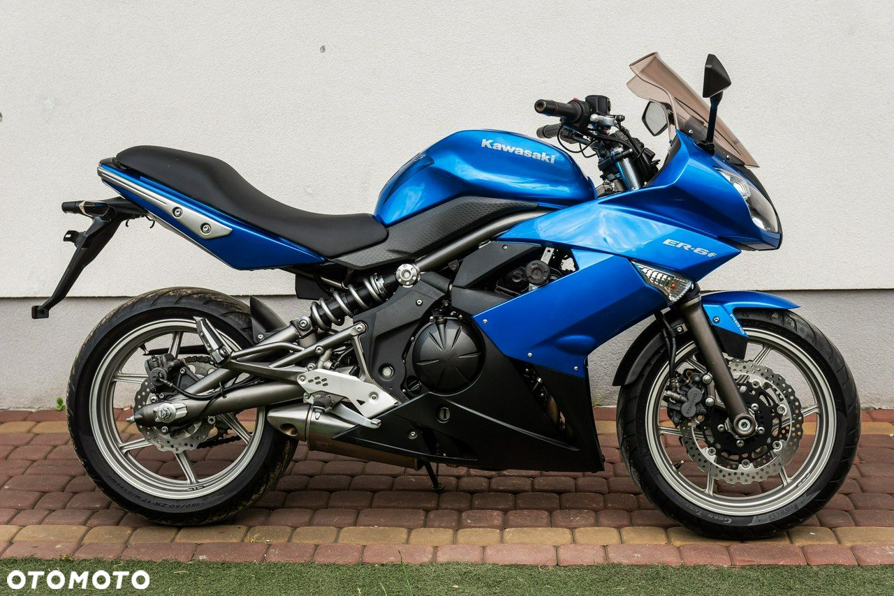 Kawasaki ER - 2