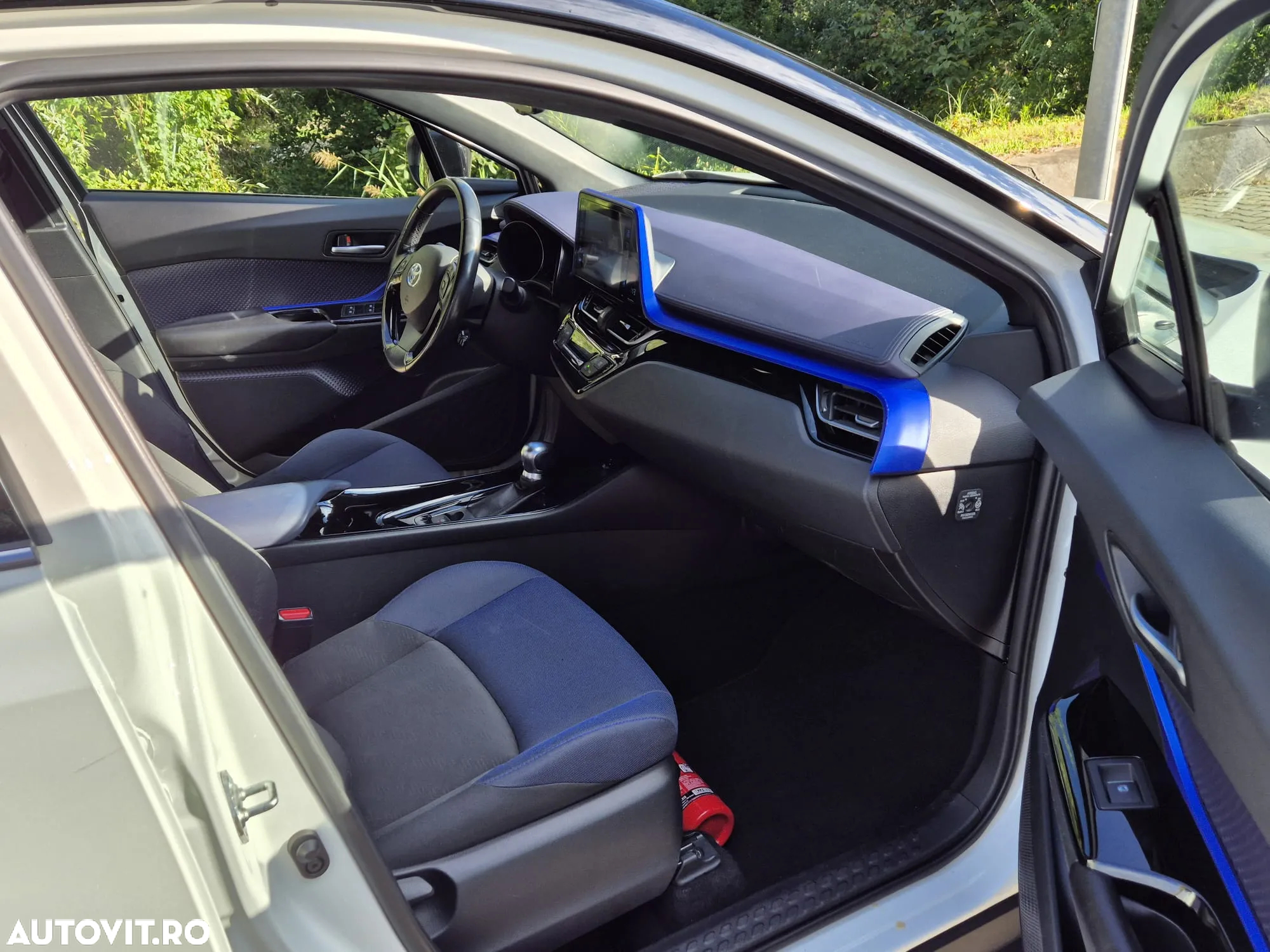 Toyota C-HR 1.8 HSD 4x2 CVT C-lassy LED - 7