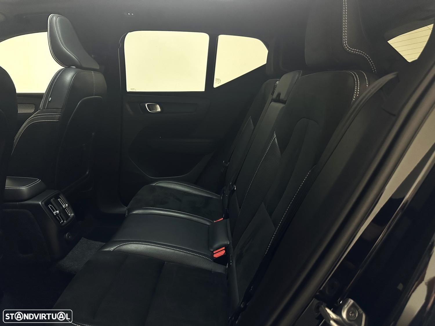 Volvo XC 40 1.5 T5 PHEV R-Design Expression - 43