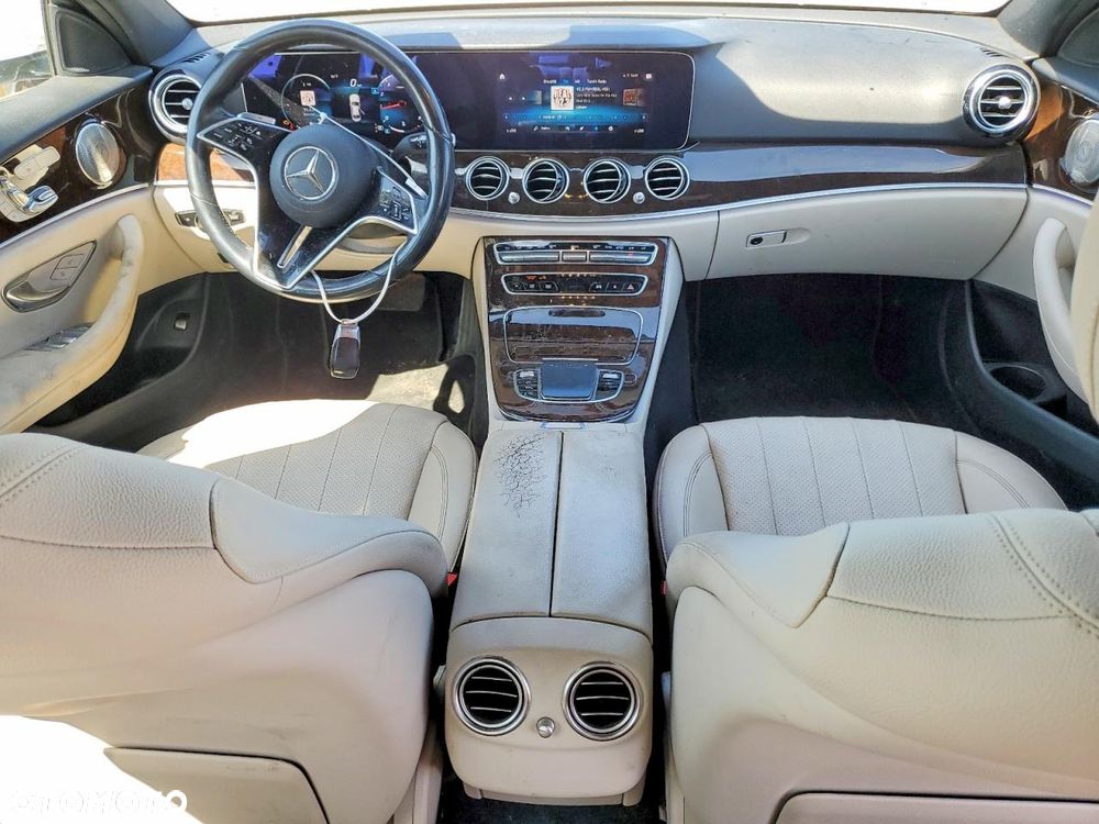 Mercedes-Benz 280 - 6