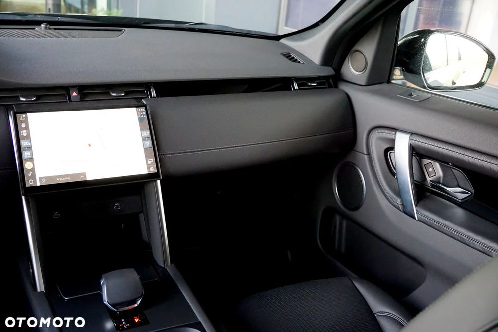 Land Rover Discovery Sport 2.0 D200 mHEV Landmark - 29