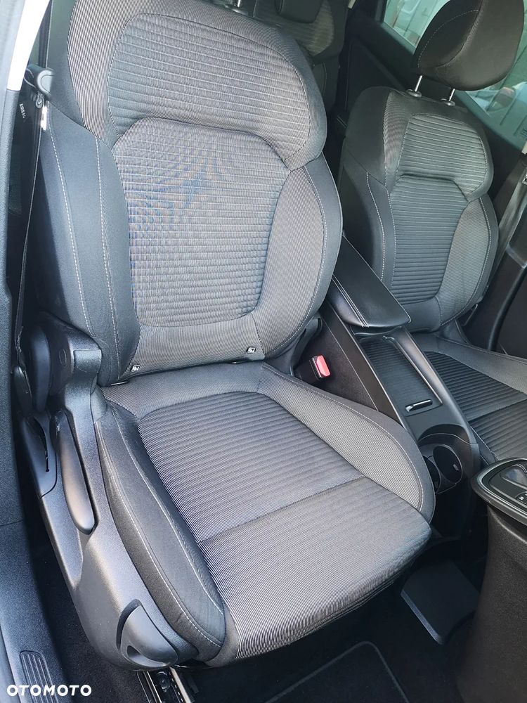 Renault Scenic BLUE dCi 120 BUSINESS EDITION - 23