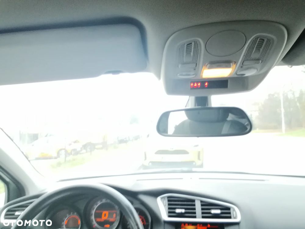 Citroën C4 - 11