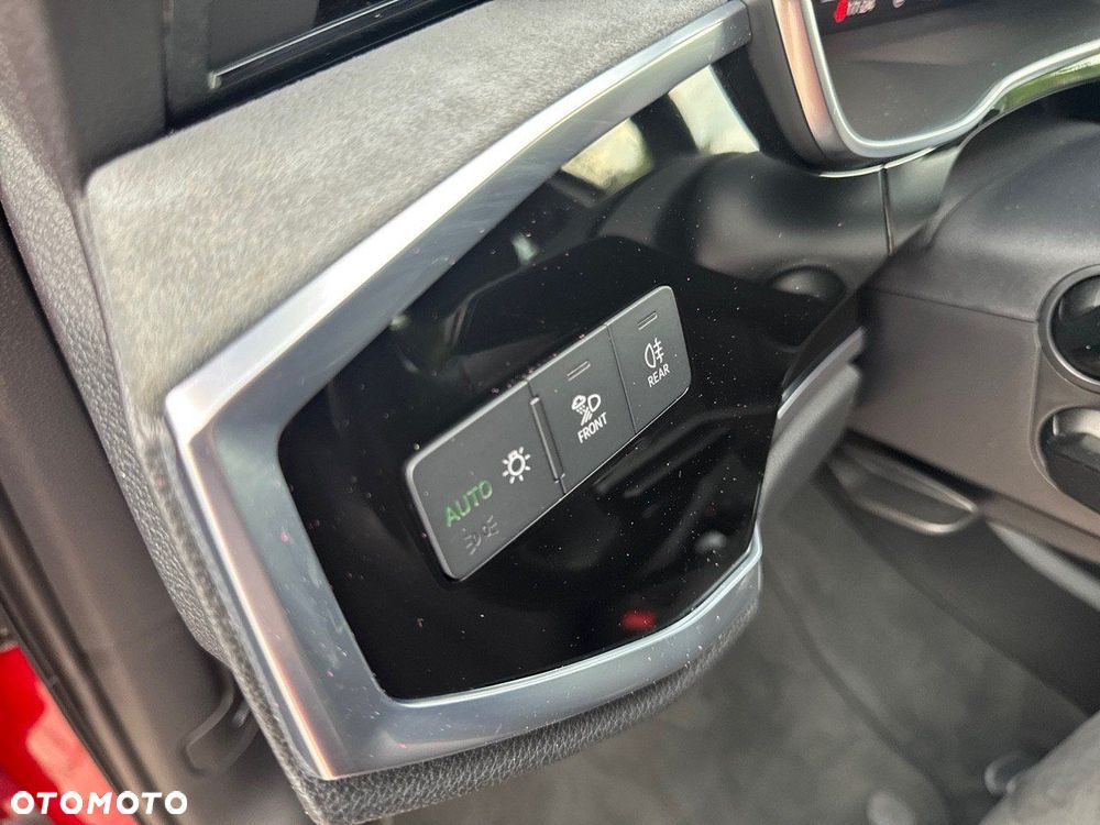 Audi Q3 40 TFSI Quattro S-Line S tronic - 16