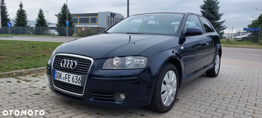 Audi A3 1.6 Ambiente - 1