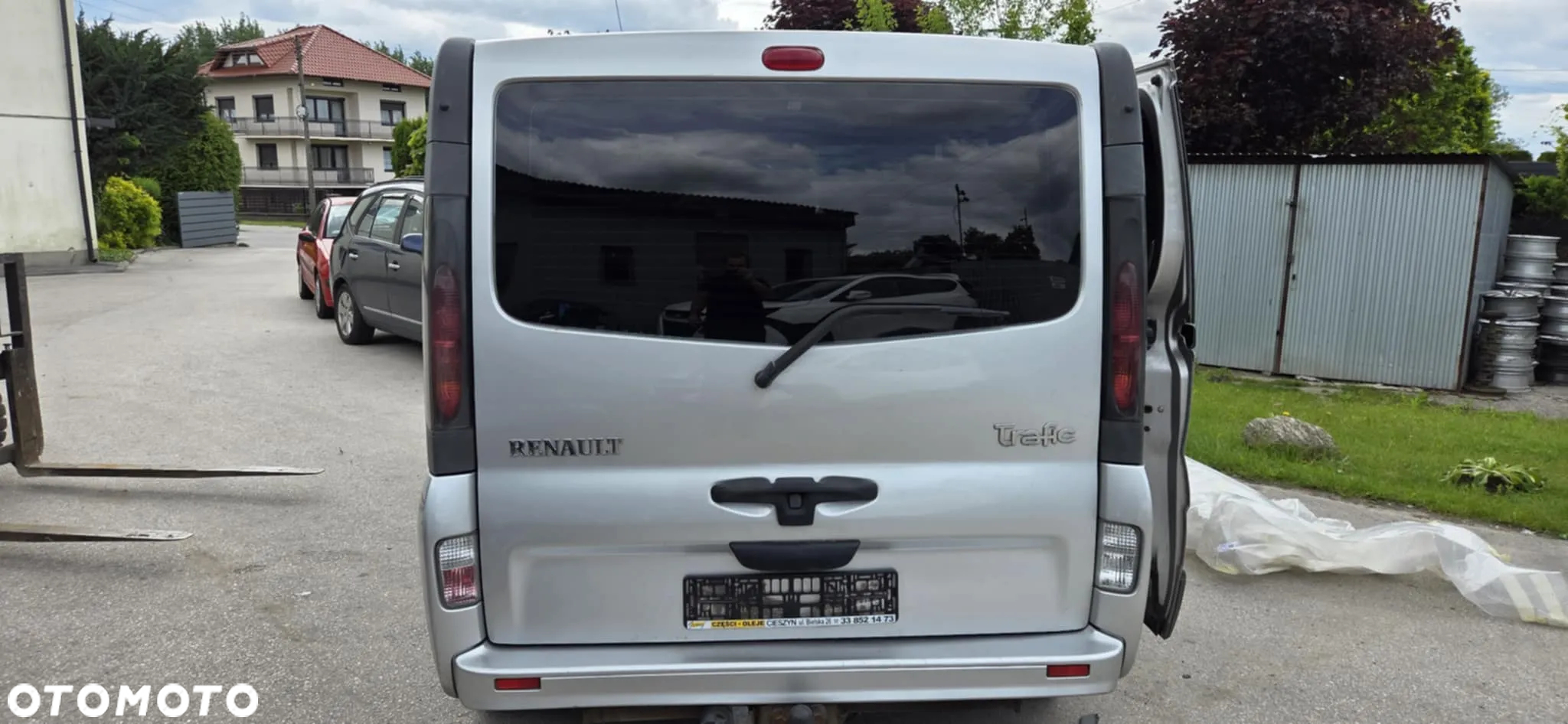RENAULT TRAFIC II VIVARO błotnik lewy tył - 4