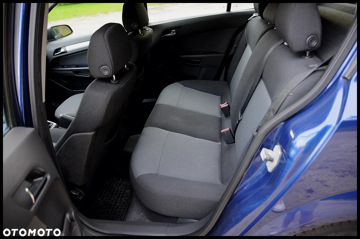 Opel Astra - 24