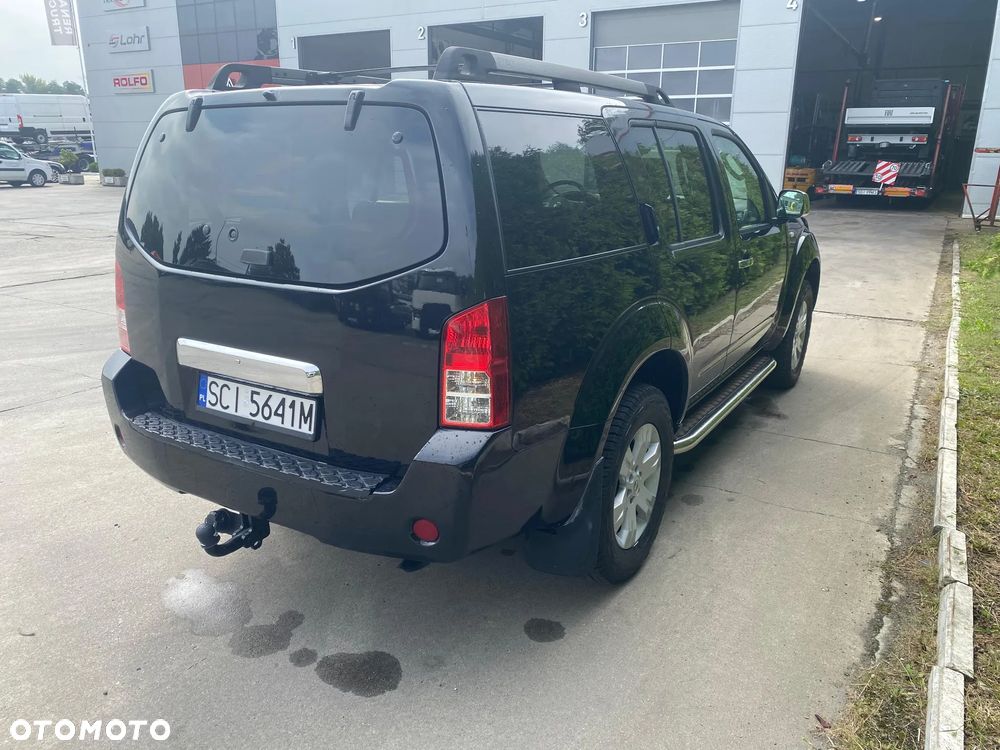 Nissan Pathfinder - 8