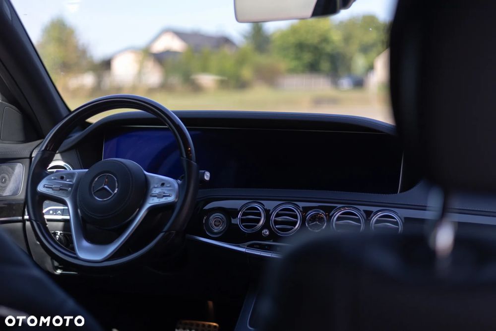 Mercedes-Benz Klasa S 560 L 4Matic 9G-TRONIC - 32