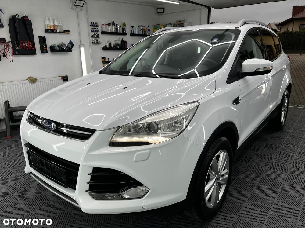 Ford Kuga - 1