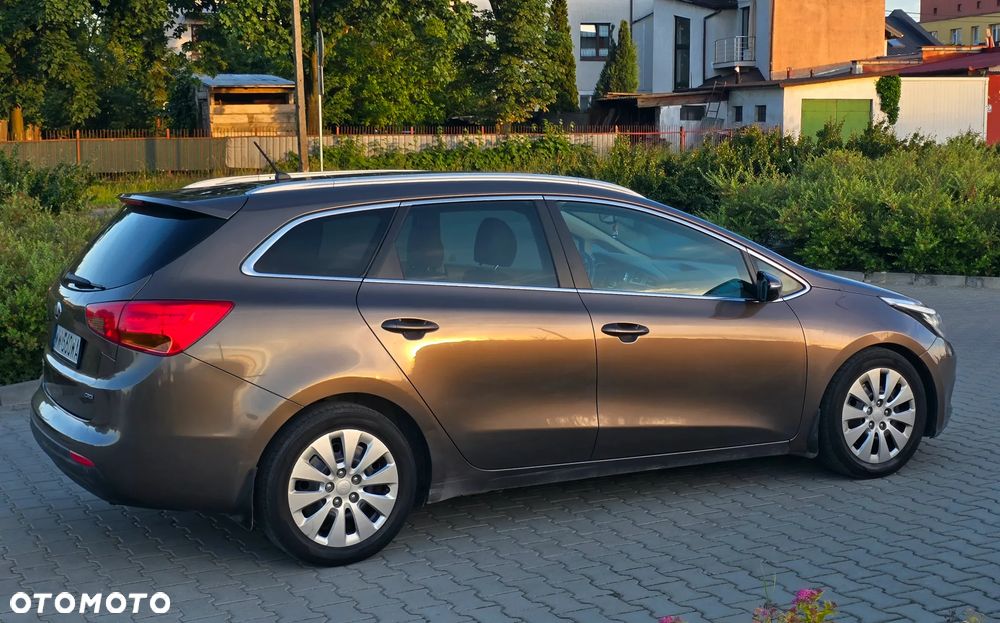 Kia Ceed - 7