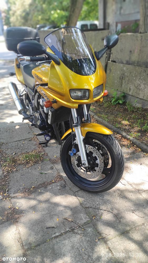 Yamaha FZS - 3